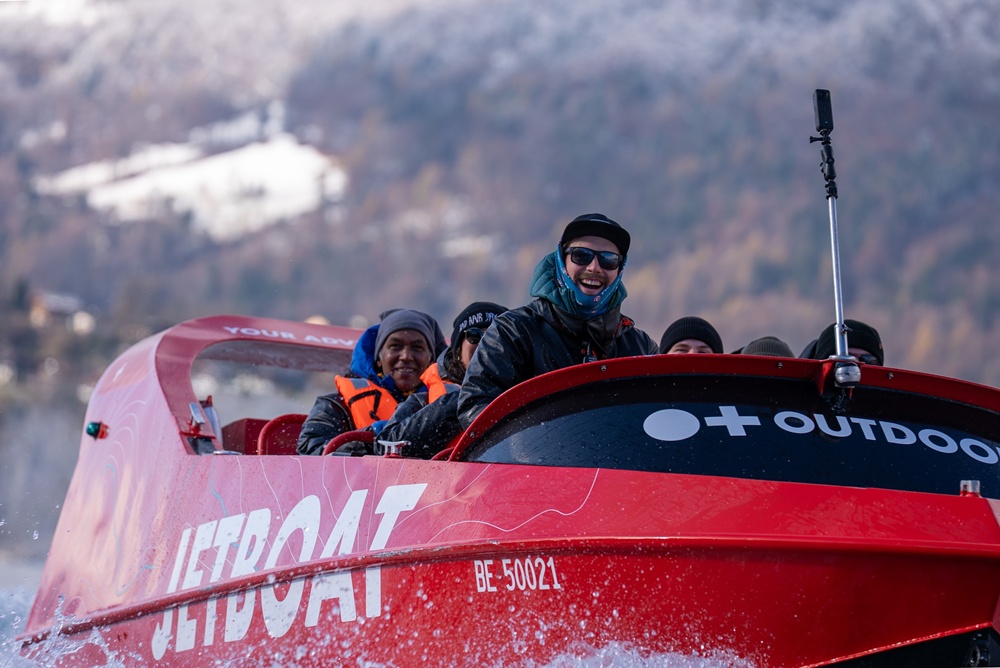 스위스 브리엔츠 호수 윈터 제트 보트 체험