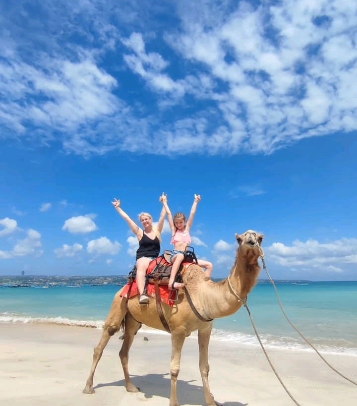 발리 켈란 비치 낙타 타기 라이딩 & 올루와투 투어