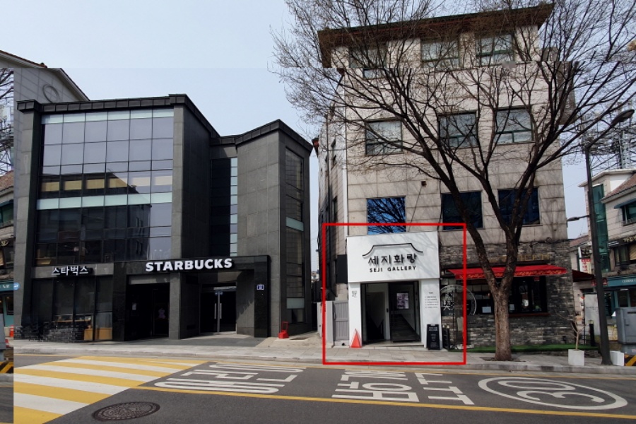 ソウル 鍾路(チョンノ) 北村(プッチョン) チーズスマイルスタジオ - 衣装レンタル＆セルフ写真撮影