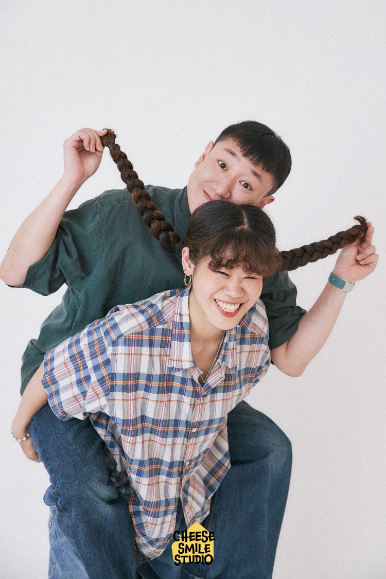 Seoul Jongno Bukchon Cheese Smile Studio - Costume Rental & Self Photo Shoot