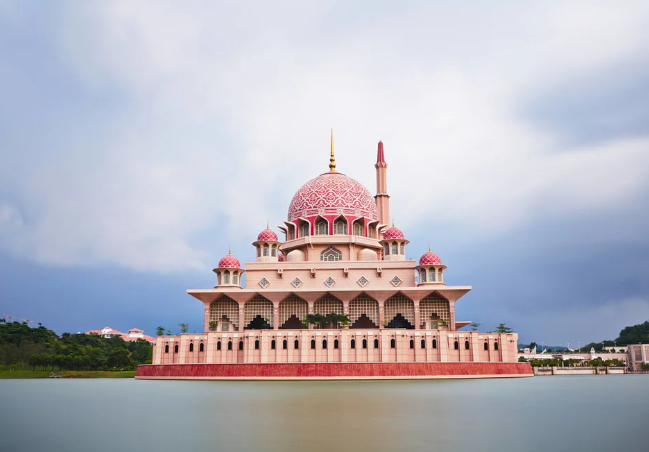 クアラルンプール ガイドツアー 8時間 + 専用車両 (プライベートツアー)