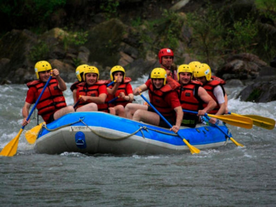 마나도 니망가 강 래프팅