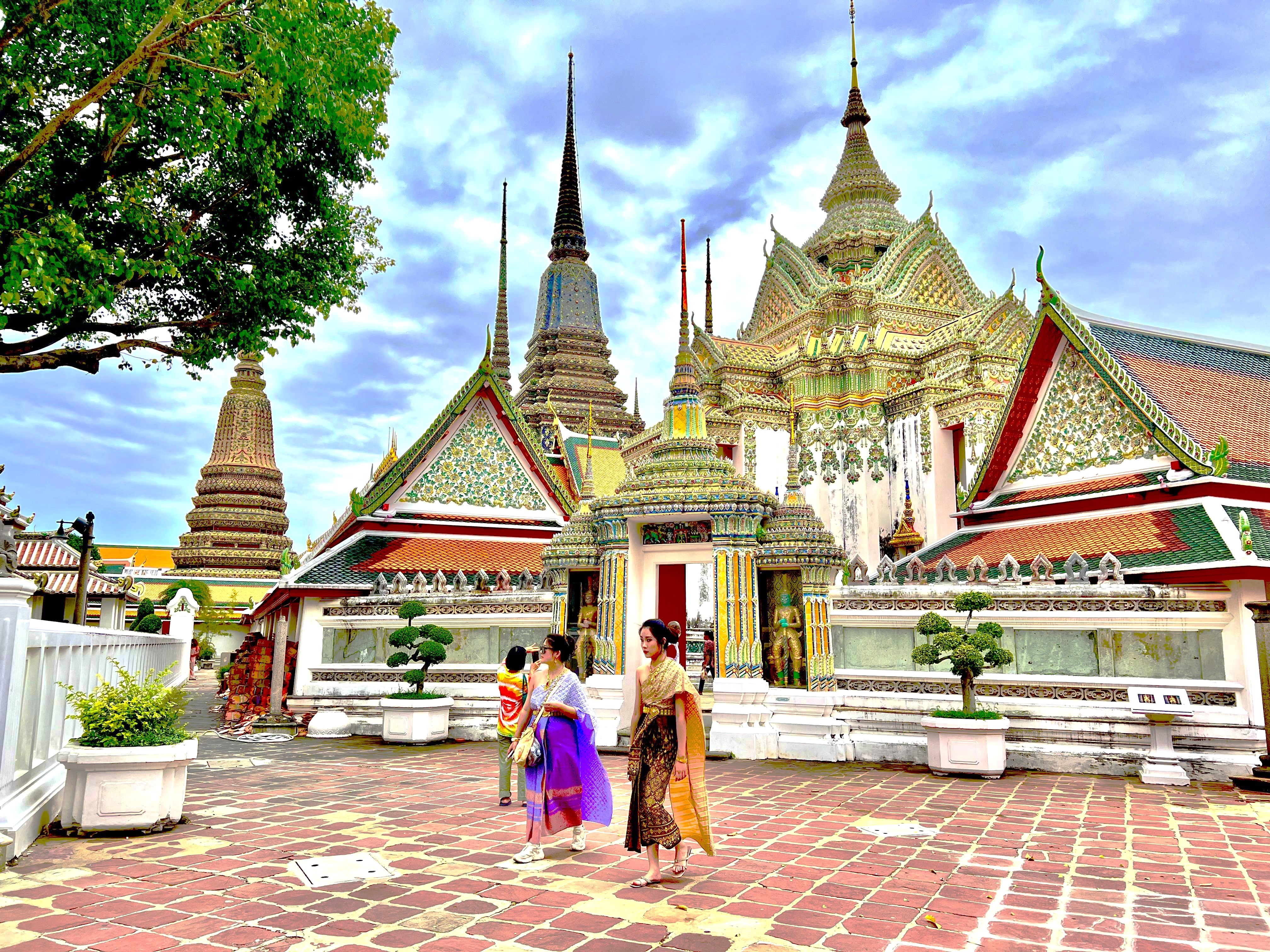 방콕 왕궁 & 왓포 & 새벽사원 단독 투어 (왕복차량/한국어가이드 포함)