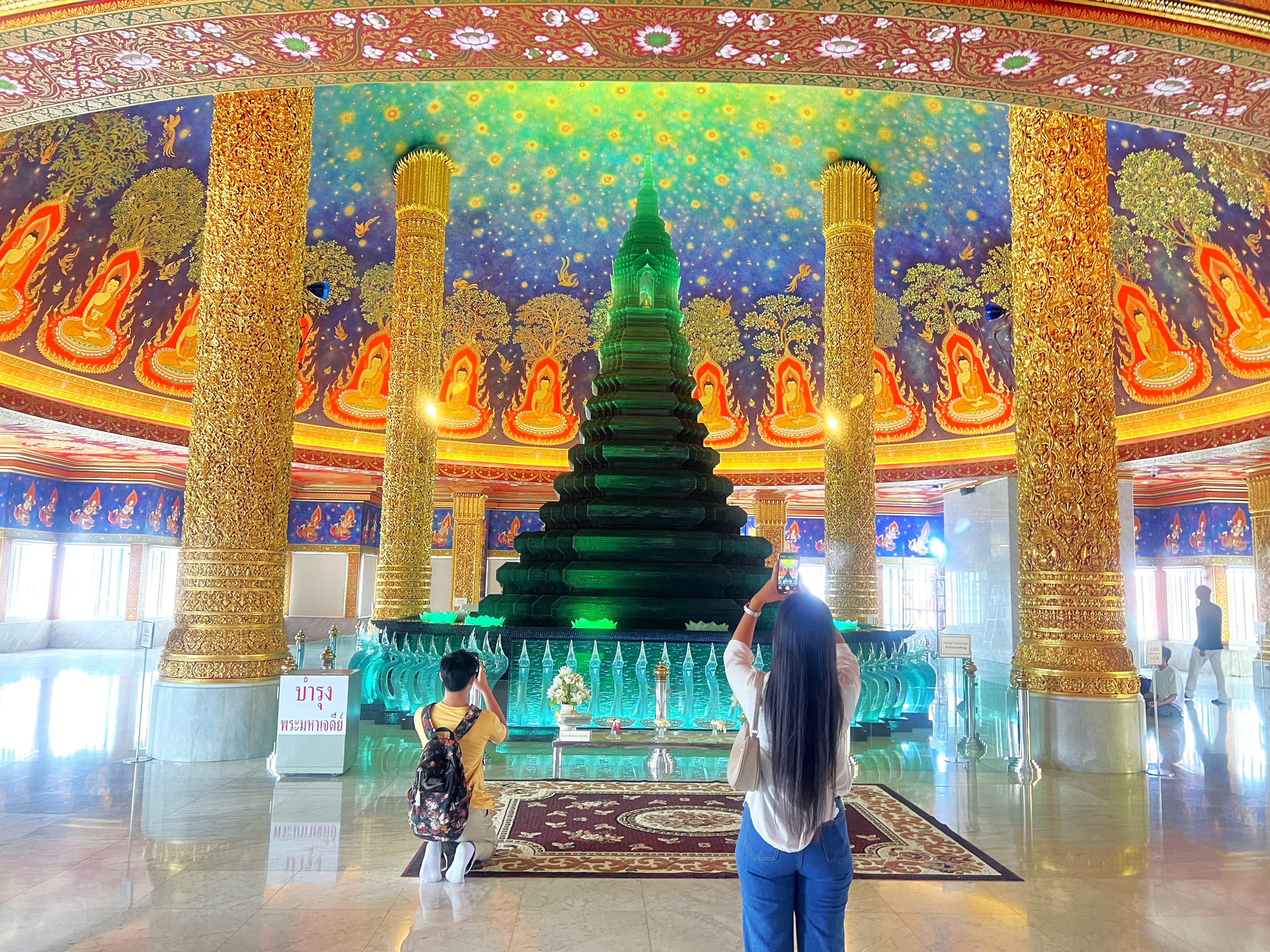 방콕 왕궁 & 왓 빡남 파씨 짜런 단독 투어 (왕복차량/한국어가이드 포함)