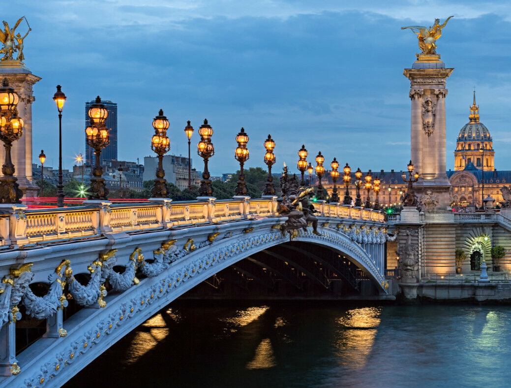 [톡투유] 파리 야경 시내 워킹 투어 (세느강 유람선 바토무슈 탑승)