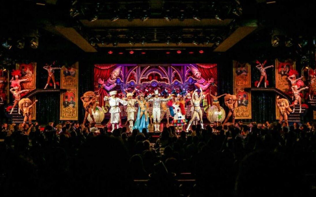 [톡투유] 파리 물랑루즈 공연 + 저녁 식사 + 샴페인 1병 (우선 입장 가능)