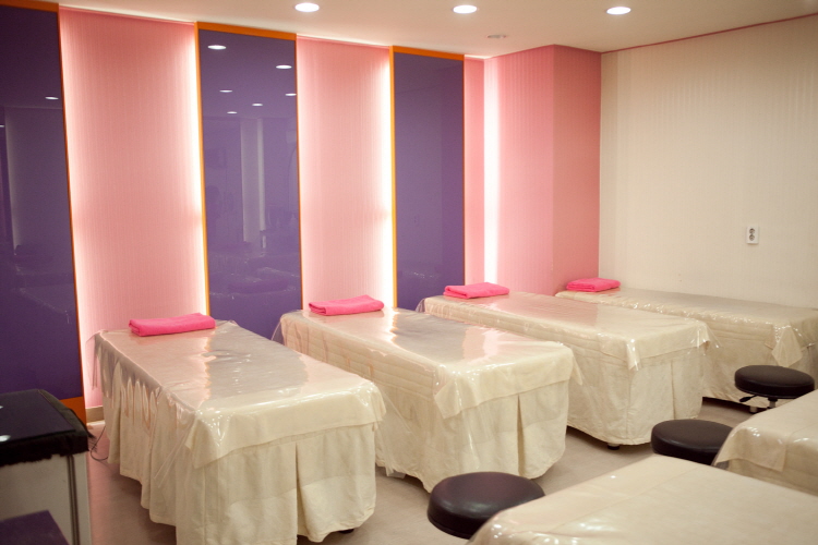 Seoul Myeongdong Hana Mud Massage Sauna Experience Ticket (For Women Only)