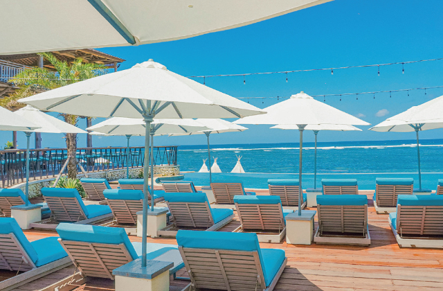 【1+1】ヌサドゥア カンナ バリ ビーチクラブ (WAUG限定)