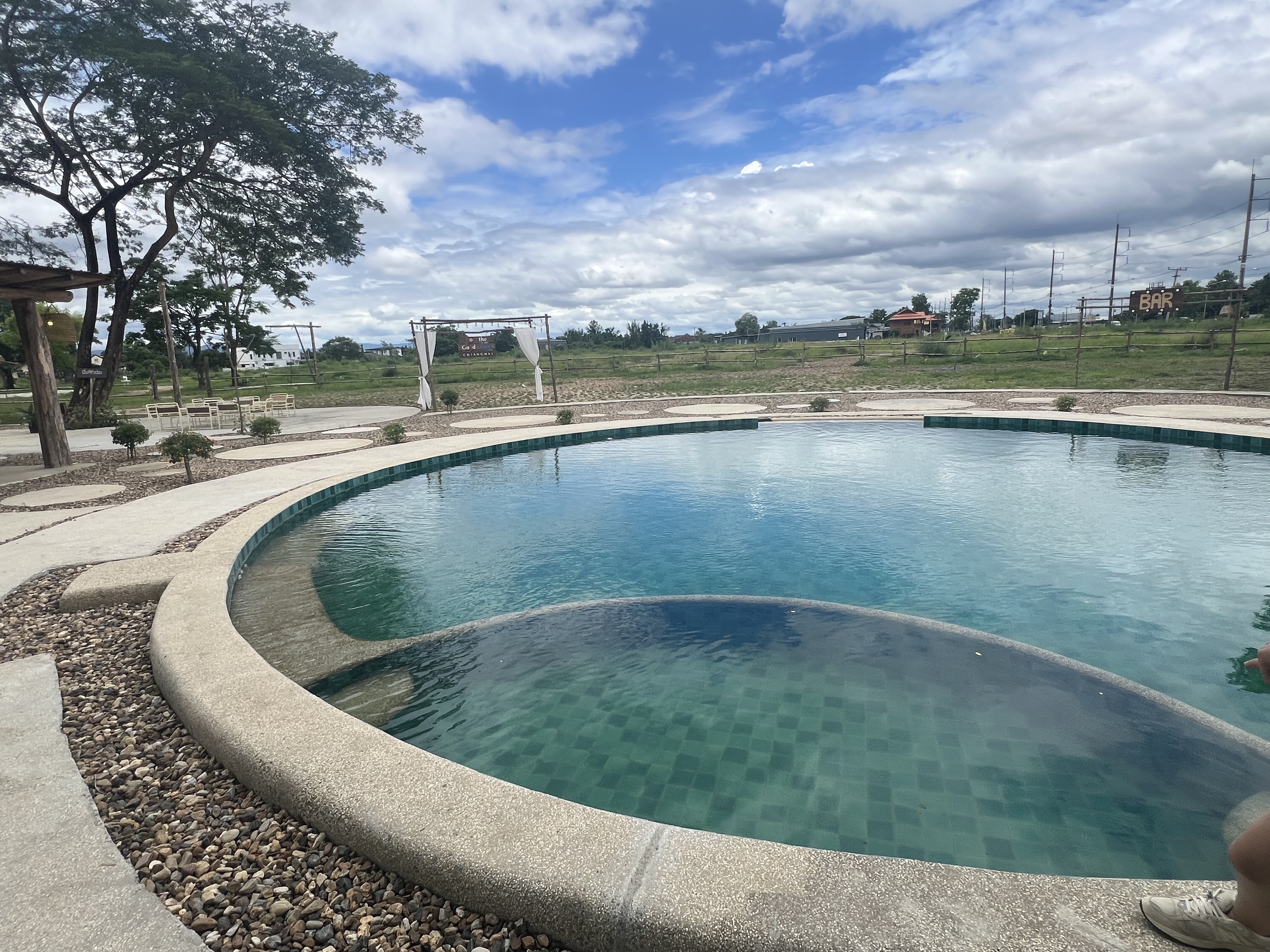 チェンマイ エレファント コミュニケーション体験カフェツアー (往復送迎付き)