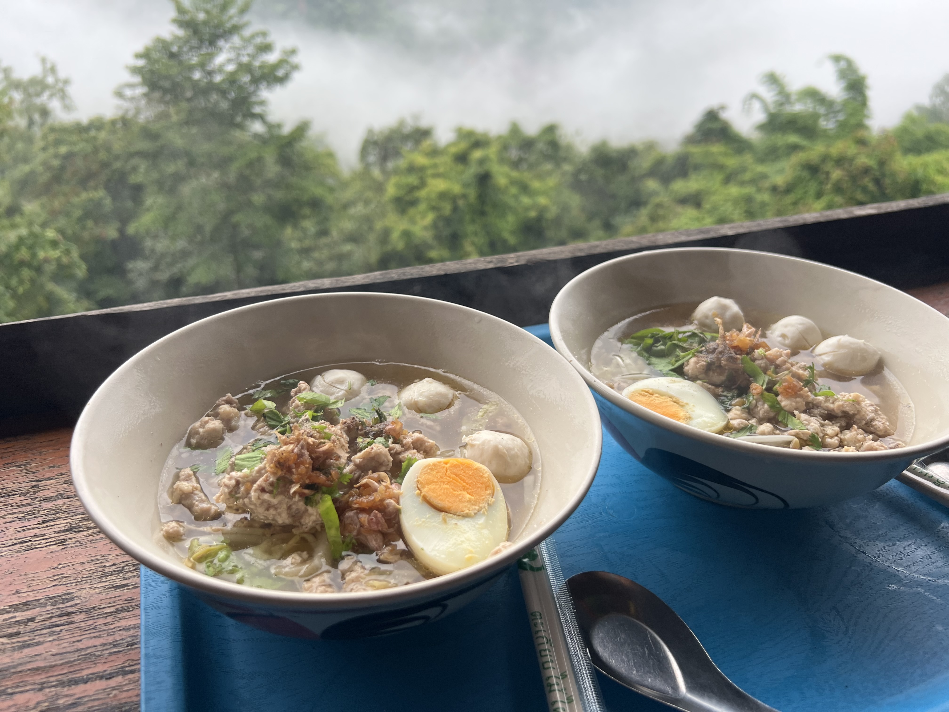 【1泊2日】チェンマイ発：パイの必見スポットを巡るツアー