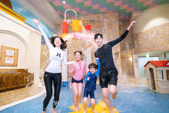 Seoul SeaLaLa Water Park + Jjimjilbang (Korean Sauna) Ticket