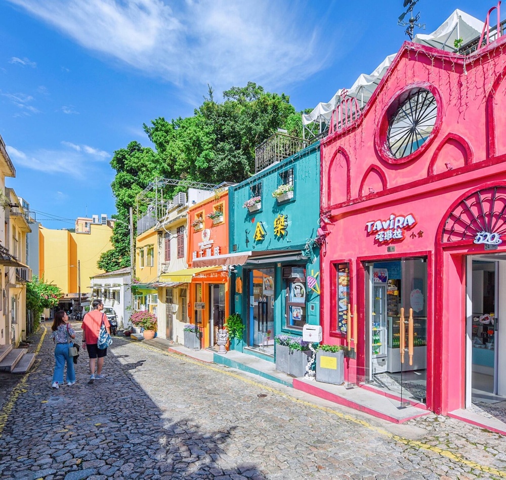 마카오 한 바퀴 차량 투어 (콜로안, 타이파, 판다공원, 학사비치)