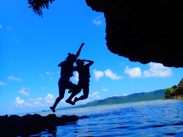 [독점할인] 이시가키 바다 거북이 & 푸른동굴 스노클링 투어