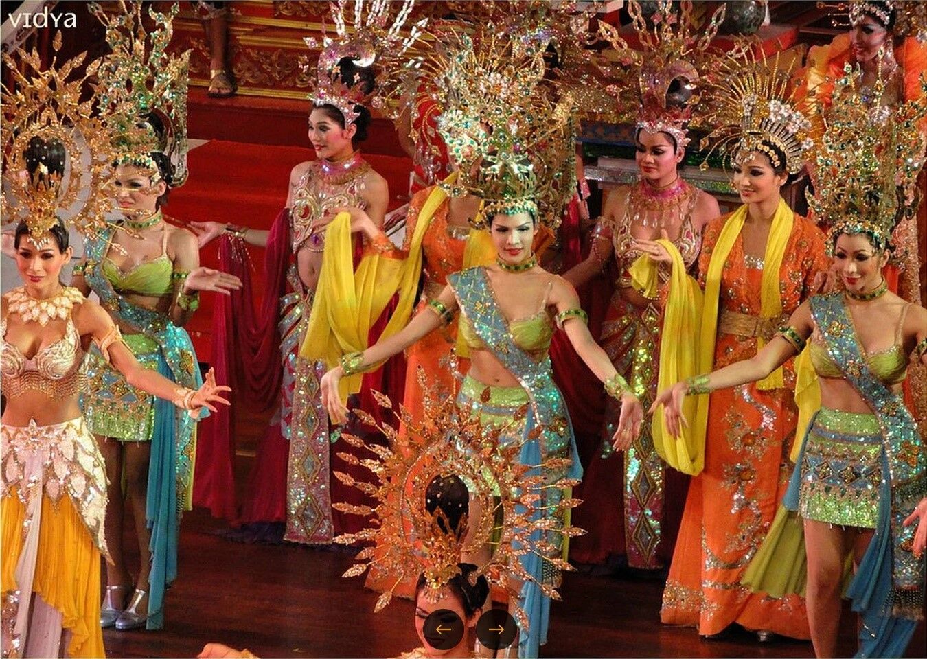 파타야 알카자 쇼 티켓 VIP 좌석 (픽업 포함)