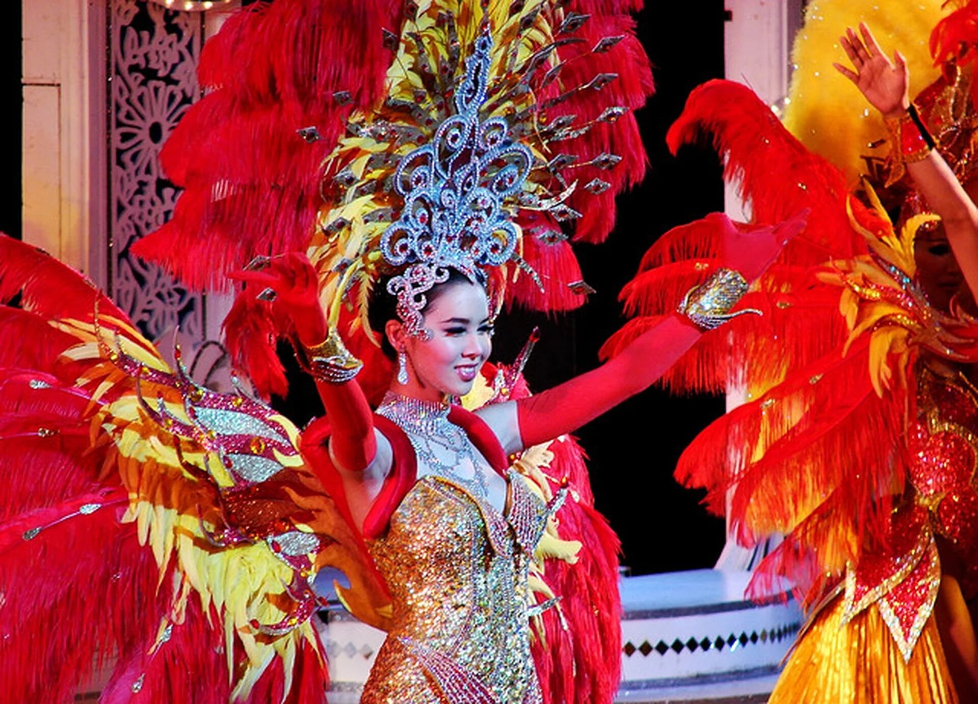 파타야 알카자 쇼 티켓 VIP 좌석 (픽업 포함)