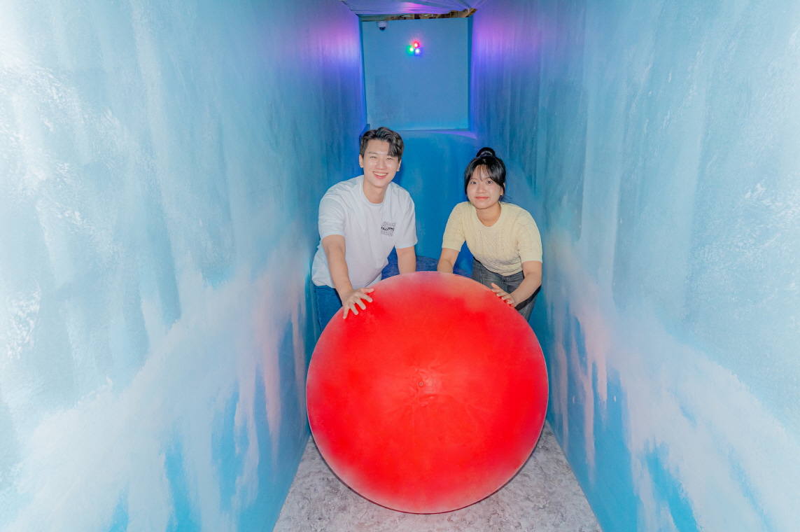 Dynamic Maze Busan Ticket (+ Running Man Busan)