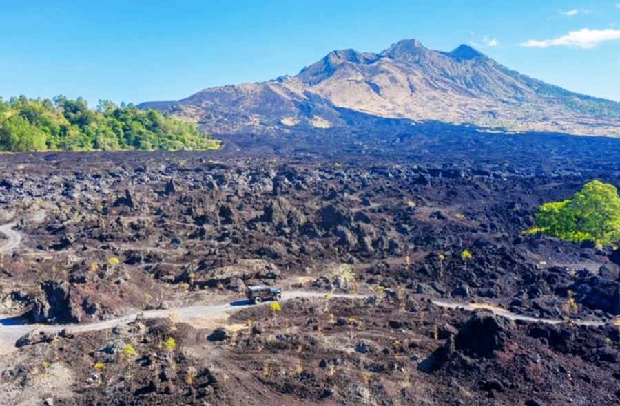 발리 바투르산 일출 지프 + 블랙라바 + 스윙 한국어 가이드 단독 투어