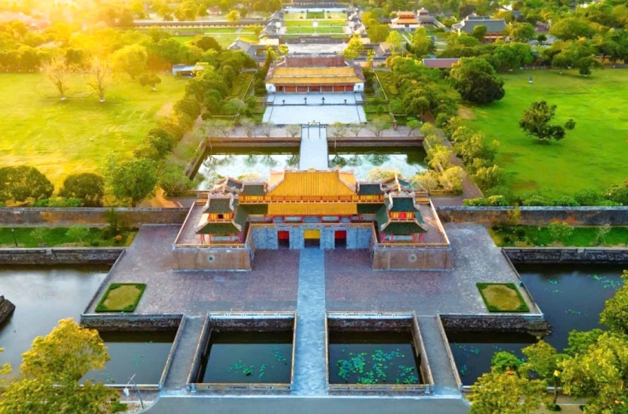 다낭 출발: 후에 왕궁 + 사원 단독 투어 (한국어 가이드)