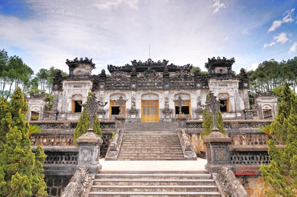 다낭 출발: 후에 왕궁 + 사원 단독 투어 (한국어 가이드)