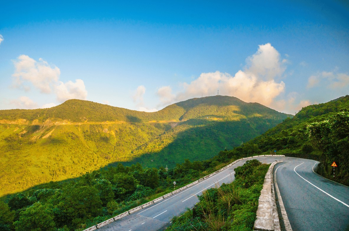 다낭 출발: 후에 왕궁 + 사원 단독 투어 (한국어 가이드)