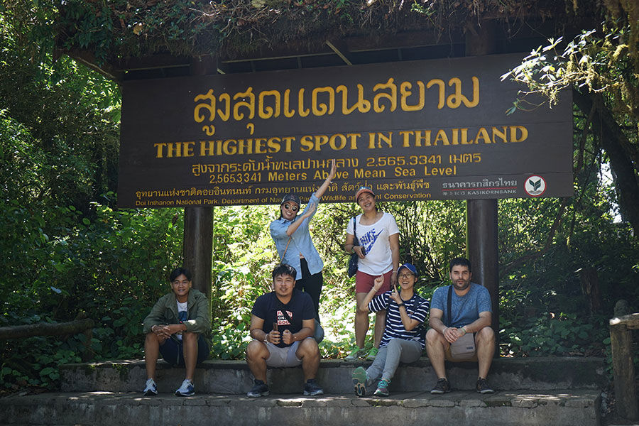 チェンマイ ドーイ・インタノン 必須コース プライベート日帰りツアー (往復送迎付き)