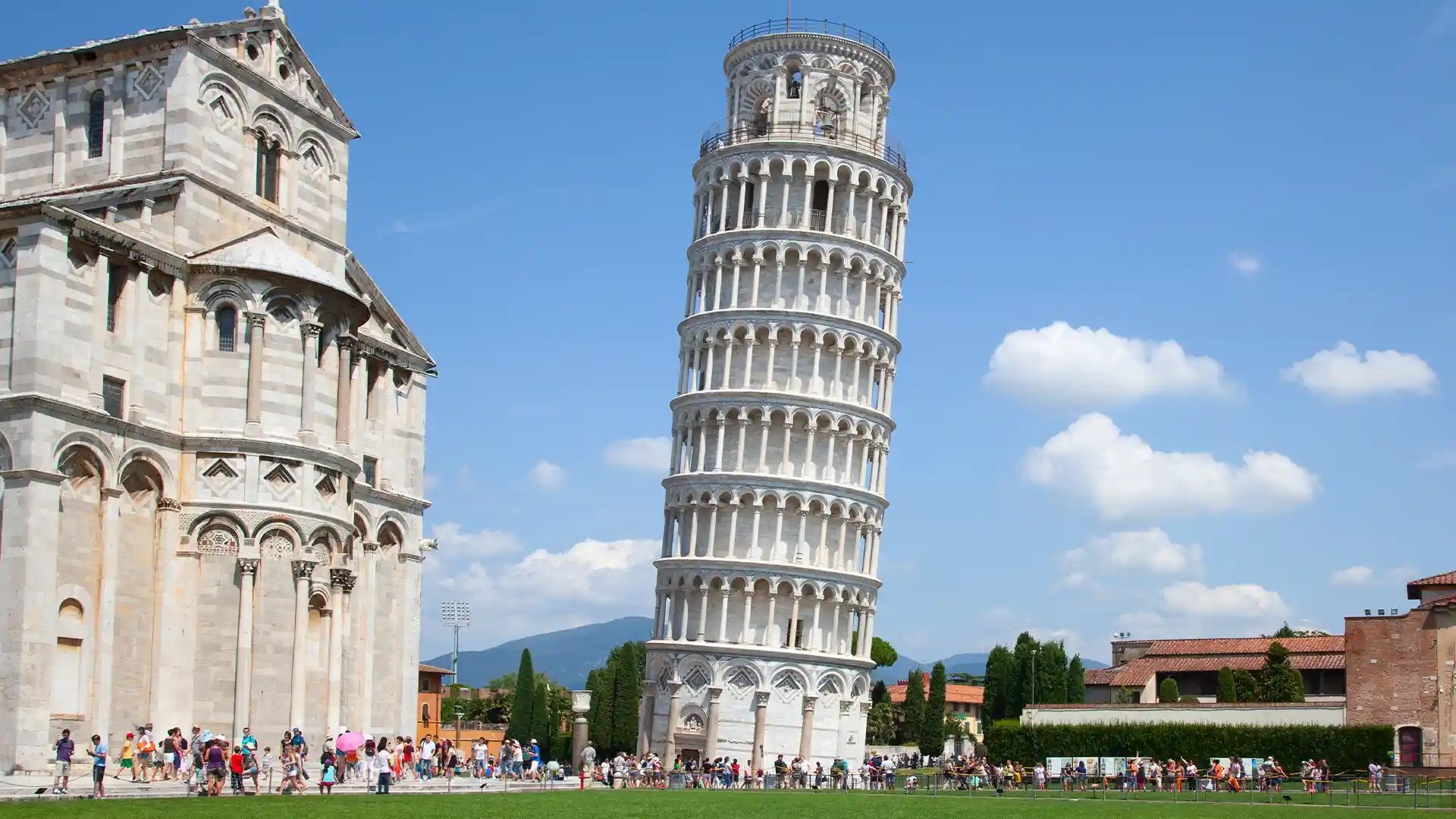 [마이퍼스트가이드] 800년째 기울어져 있는 피사의 사탑 & 대성당 투어 (비디오 가이드)