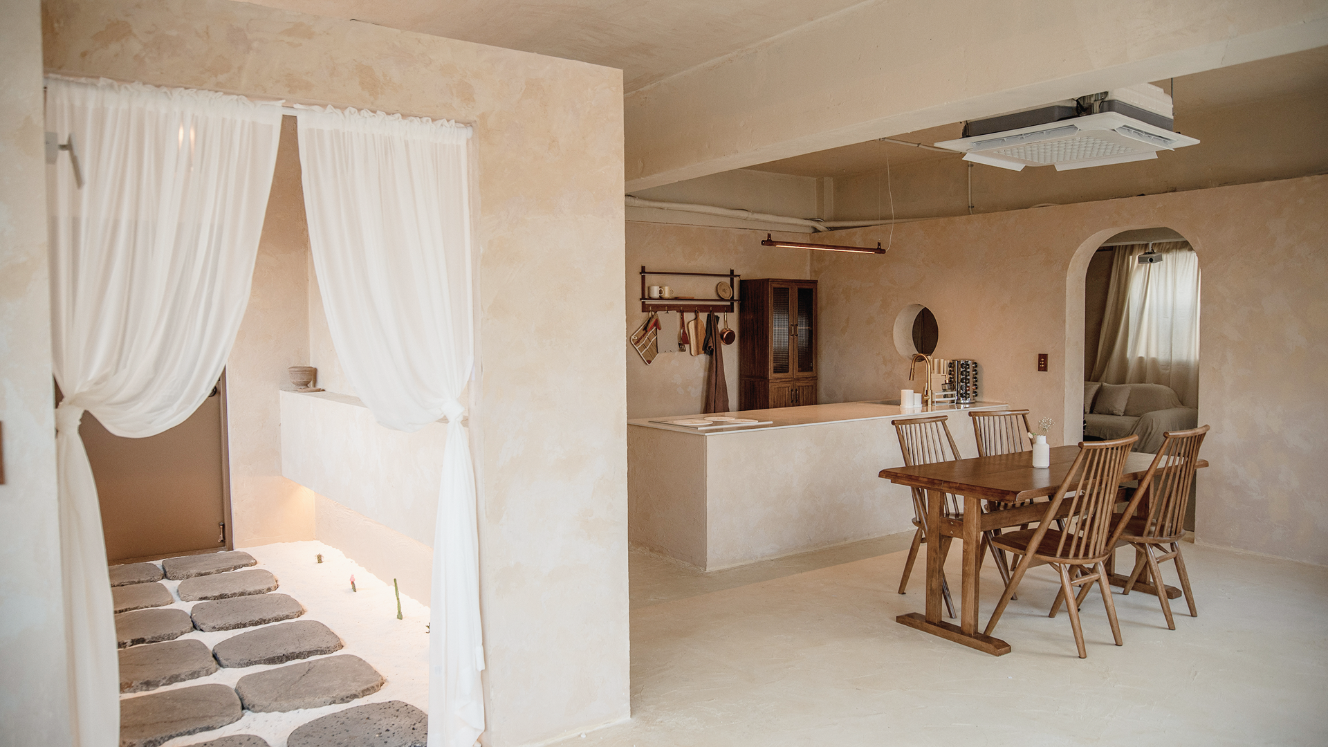 ソウル城東(ソンドン) ミシュラン一つ星レストラン出身シェフのプライベートキッチンクラス：タッカンマリと焼酎(ソジュ)