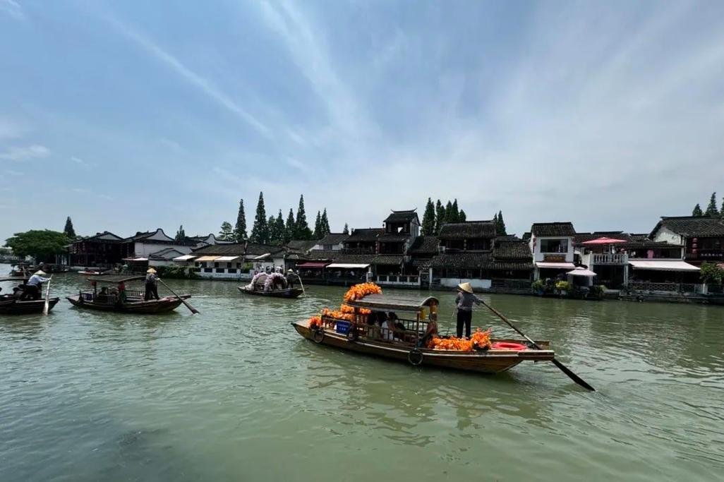 상하이 주가각 수향마을 판룽티엔디 투어 (뱃놀이 포함)