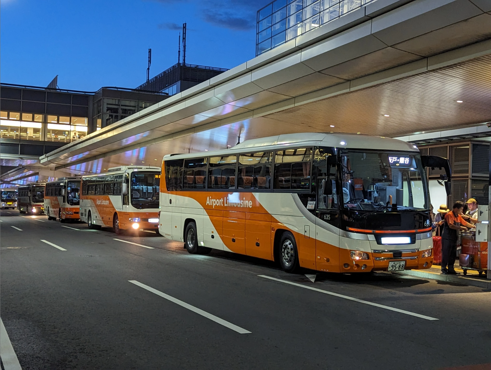 東京 成田空港リムジンバ スチケット(成田空港 > 銀座、汐留)