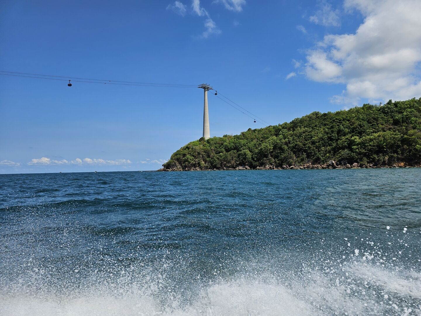 [푸꾸옥고스트] 푸꾸옥 4섬 호핑 + 케이블카 투어 (스피드보트 포함)