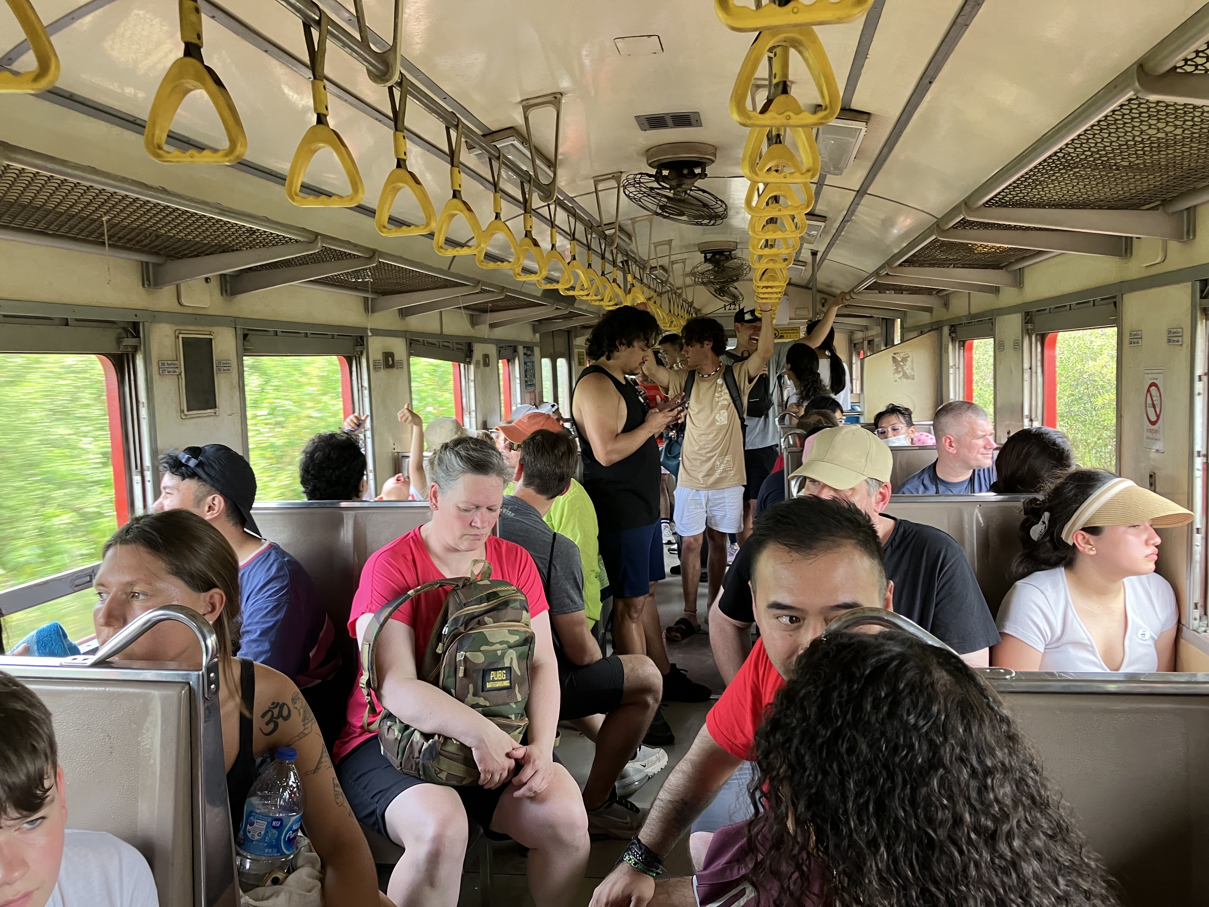 [독점할인] 방콕 담넌사두억 수상시장 & 매끌렁 기찻길 반일 투어 (보트 탑승 / 한국어 가이드)