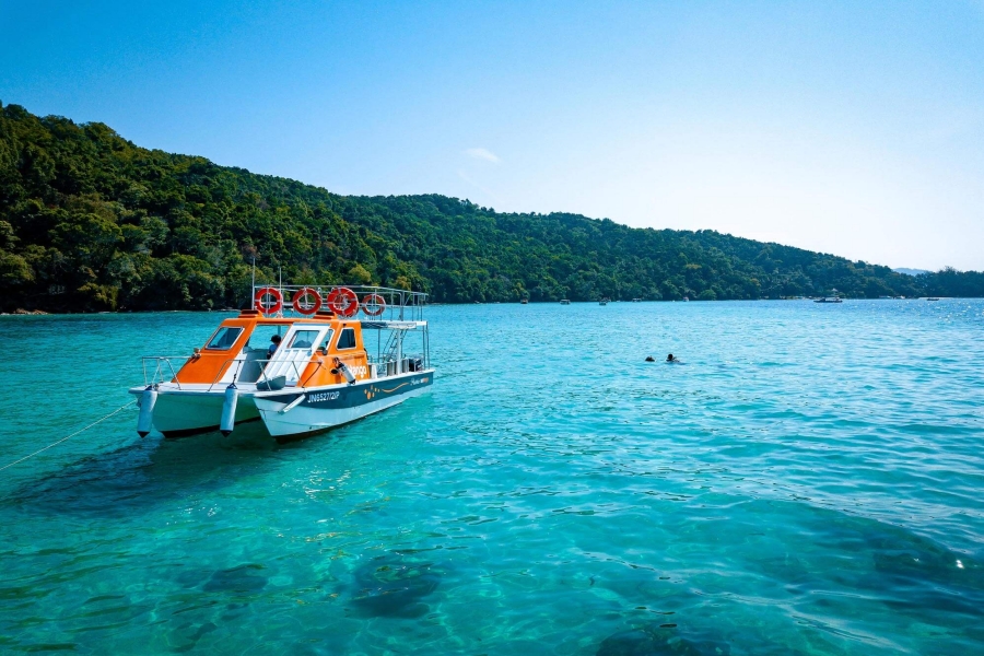 コタキナバル トゥンク・アブドゥル・ラーマン海洋公園 ボートシュノーケリングツアー