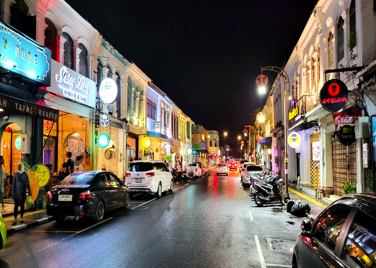 푸켓 시티 단독 체크아웃 투어 & 공항샌딩