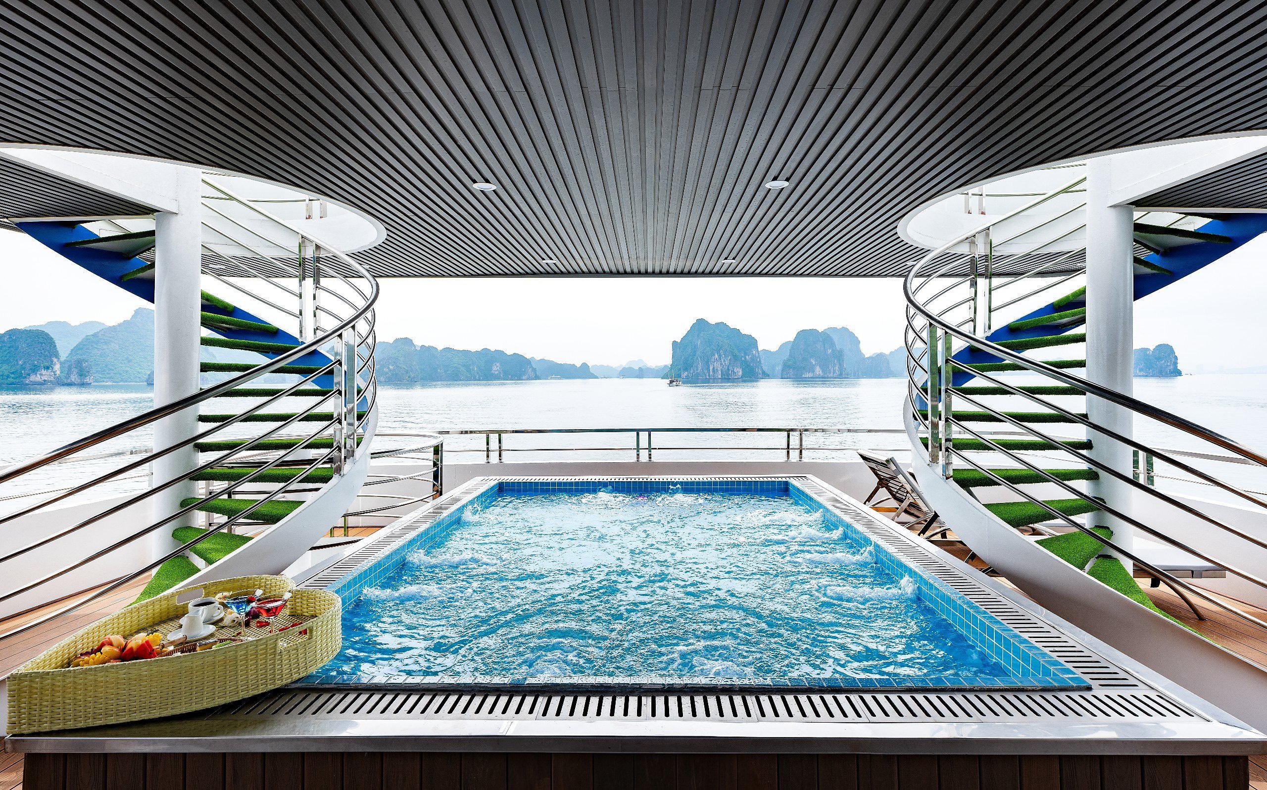 하롱베이 헤리큘러스 그랜드 크루즈 투어