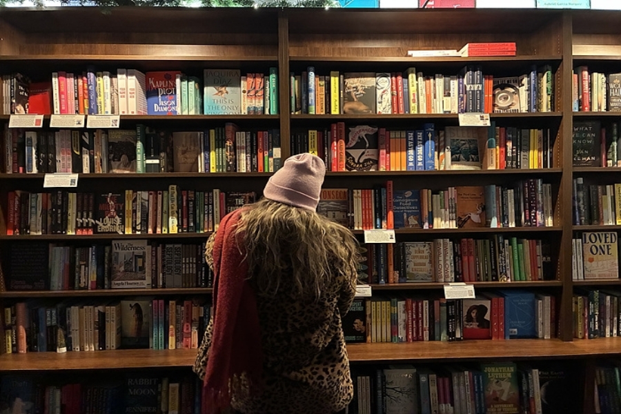 뉴욕 공립도서관 사서님과 여행작가가 함께하는 미드타운 & 이스트 빌리지 소규모 워킹 투어