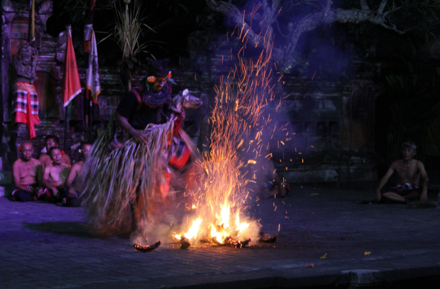 Balinese Traditional Dance Show Ticket (Hotel Pick-up & Drop-off Included)