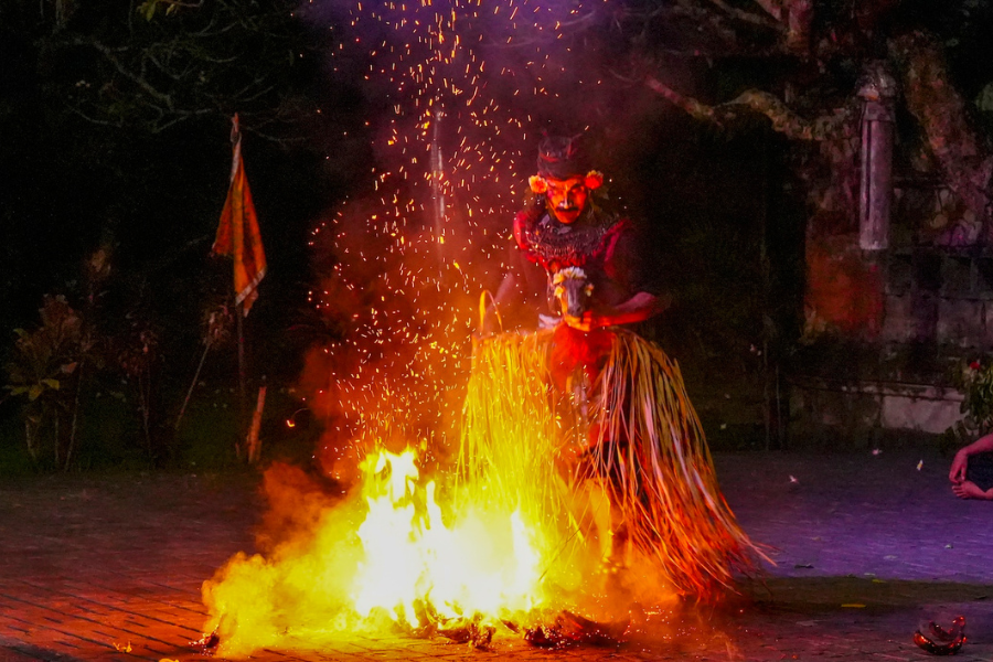 Balinese Traditional Dance Show Ticket (Hotel Pick-up & Drop-off Included)