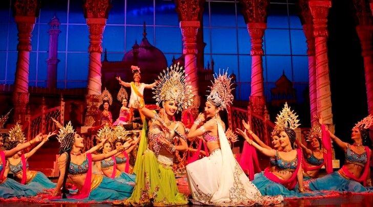 파타야 농눅빌리지 & 알카자 쇼 반일 투어 (파타야 출발)