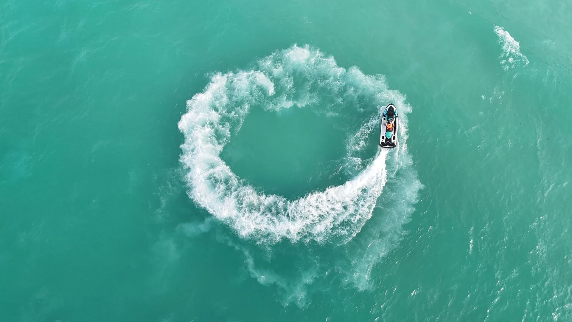 파타야 기본 4종 & 해양 액티비티 4종 코스 산호섬 투어 (드론 촬영 무료)