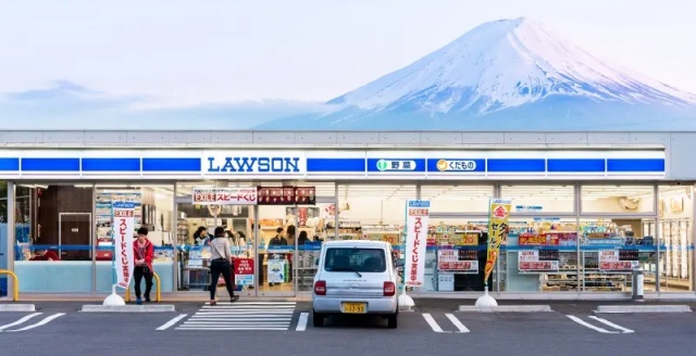 도쿄 출발: 후지산 포토 스팟 일일 투어 H코스 (후지산 케이블카, 오시노 핫카이, 말차 체험, 로손 가와구치코) - WAUG Exclusive