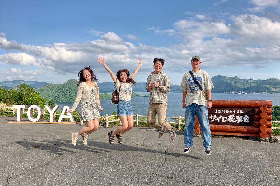 삿포로 출발: 노보리베츠, 도야호 그리고 니세코 올인원 일일 투어