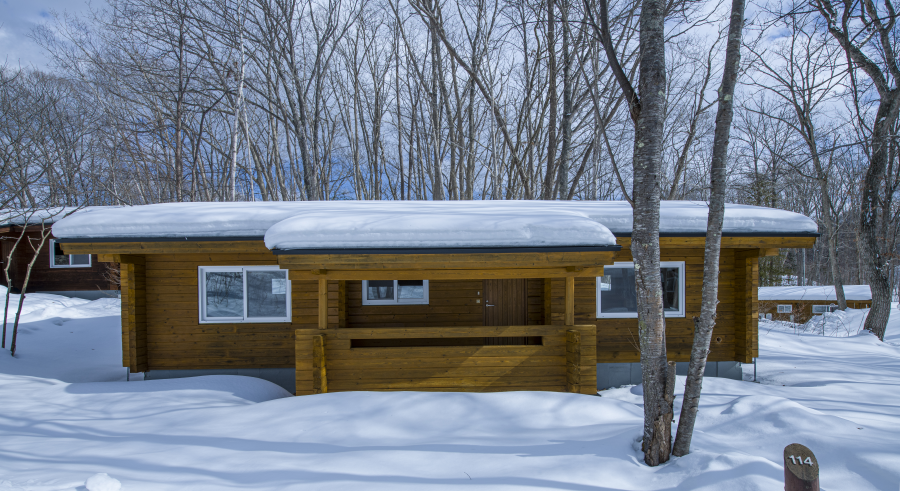 하코다테 숲 속 통나무 집 숙박권 (장기 체류 가능)