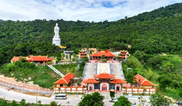 フーコック島南部を満喫するツアー（サオビーチ、ホーコック寺、ココナッツ収容所）- WAUG Exclusive