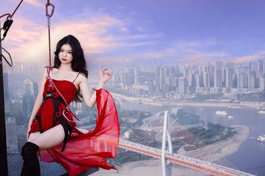 충칭 세계 무역 센터 스카이 전망대 131 여행 사진 촬영