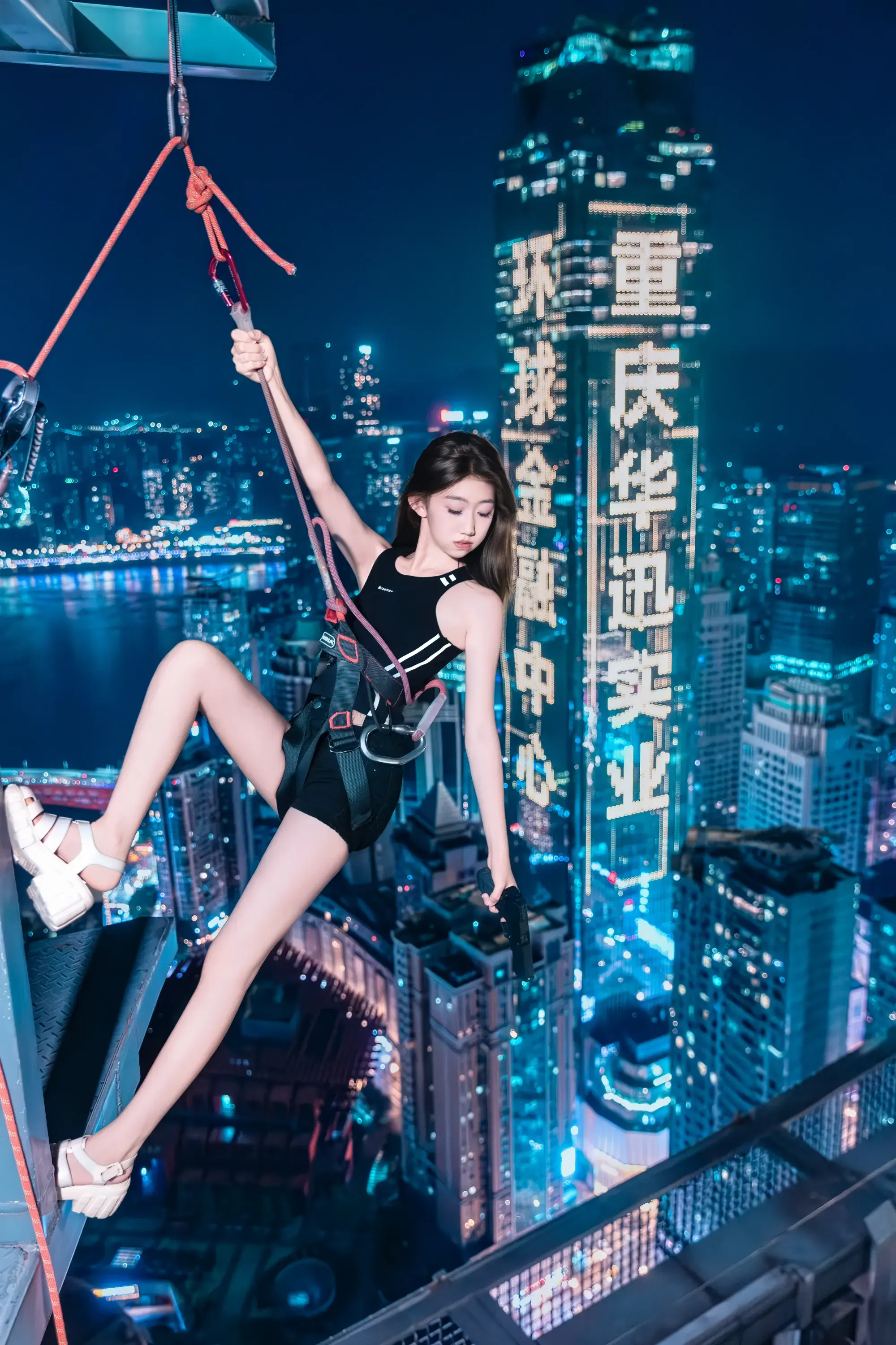 충칭 세계 무역 센터 스카이 전망대 131 여행 사진 촬영