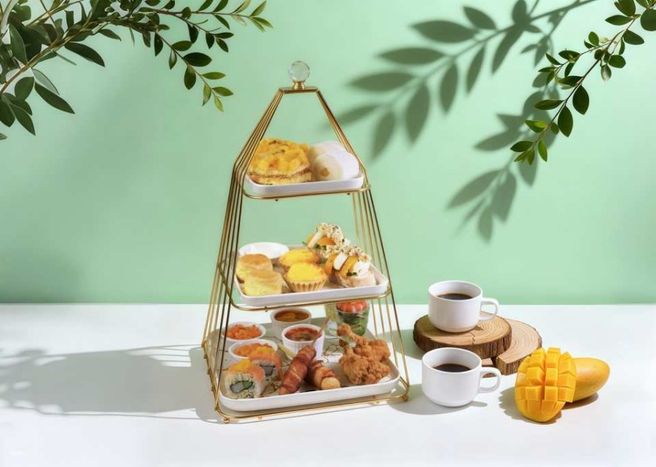 Hong Kong Kowloon Harbour Plaza Hotel 8 Degrees Mango Time Afternoon Tea Set