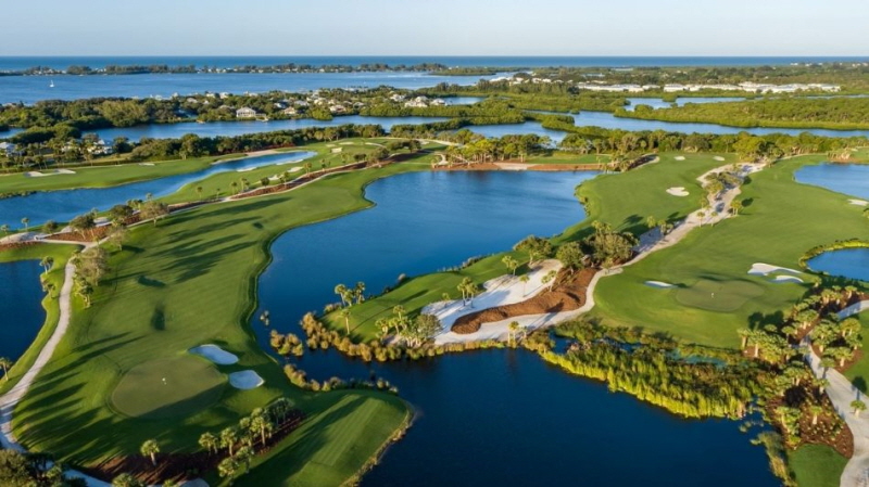 Hawaii Coral Creek Golf Club - Public Course (18 Holes Green Fee + Cart Fee)