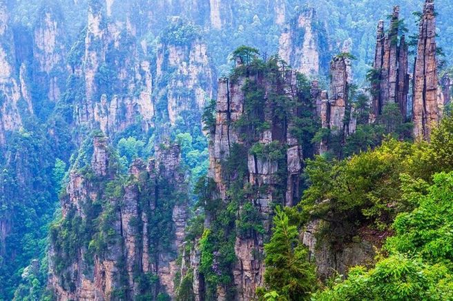 Zhangjiajie 5 Nights 6 Days Tour (Includes Hotel, Meals, Transportation, Guide, Entrance Fees)
