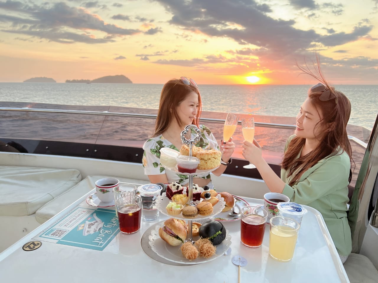コタキナバル サンセットパーティー クルーズ＆フィッシングツアー