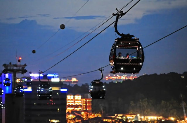 Singapore Cable Car Sky Dining: Starlight Flight (3-Course, 4-Course Dinner)